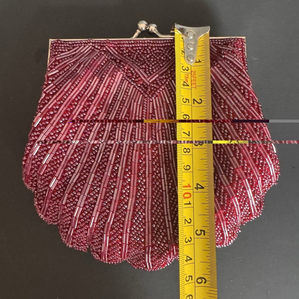 Exquisite Red Hand Made Beaded Clam Shell Kids Lock Clutch Purse ~ Mirror Inside - Picture 12 of 12